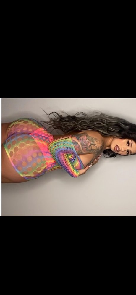 Naakte gelekte OnlyFans-foto van Candylaunica