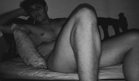 Naakte gelekte OnlyFans-foto van Micky