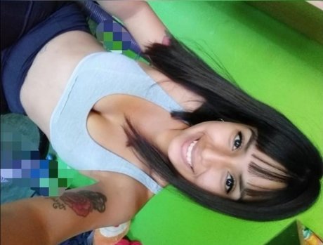 Naakte gelekte OnlyFans-foto van Carolinaa