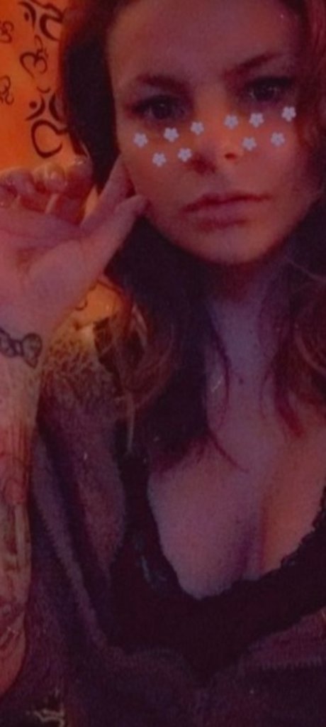 Naakte gelekte OnlyFans-foto van Ministoner