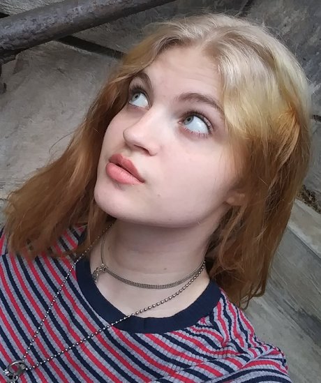 Naakte gelekte OnlyFans-foto van Haley