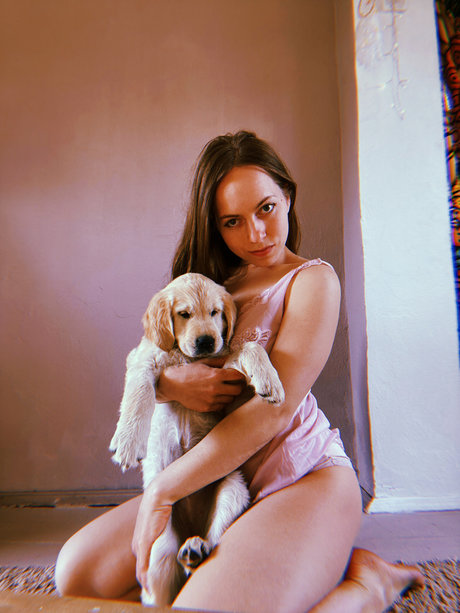 Naakte gelekte OnlyFans-foto van Mila