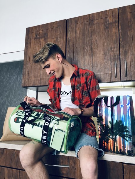 Naakte gelekte OnlyFans-foto van Andyfordxxx
