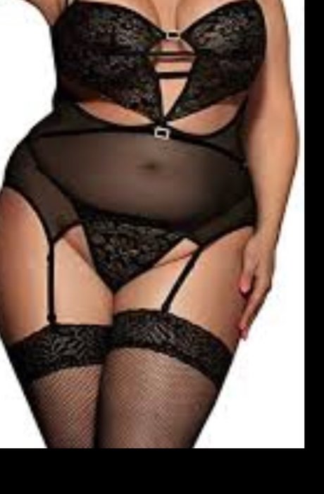 Naakte gelekte OnlyFans-foto van Chanel