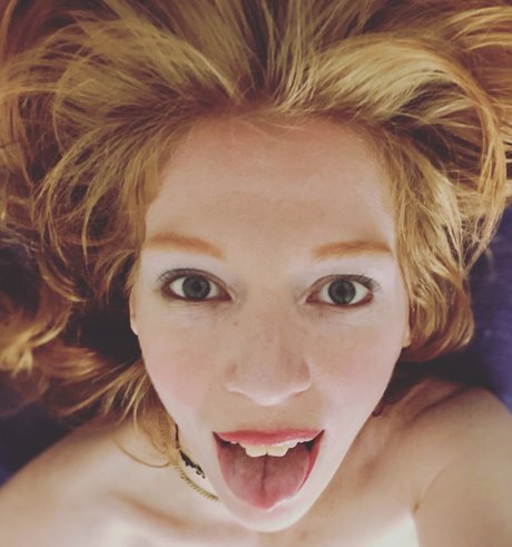 Naakte gelekte OnlyFans-foto van Jenny Katt