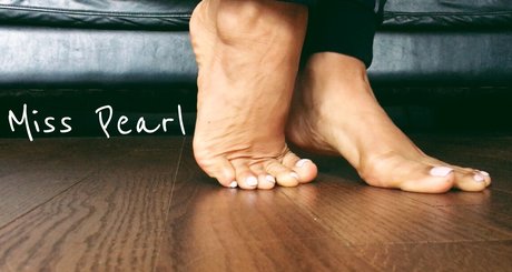 Naakte gelekte OnlyFans-foto van Misspearl