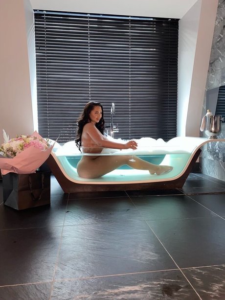 Naakte gelekte OnlyFans-foto van Chanelle Mccleary