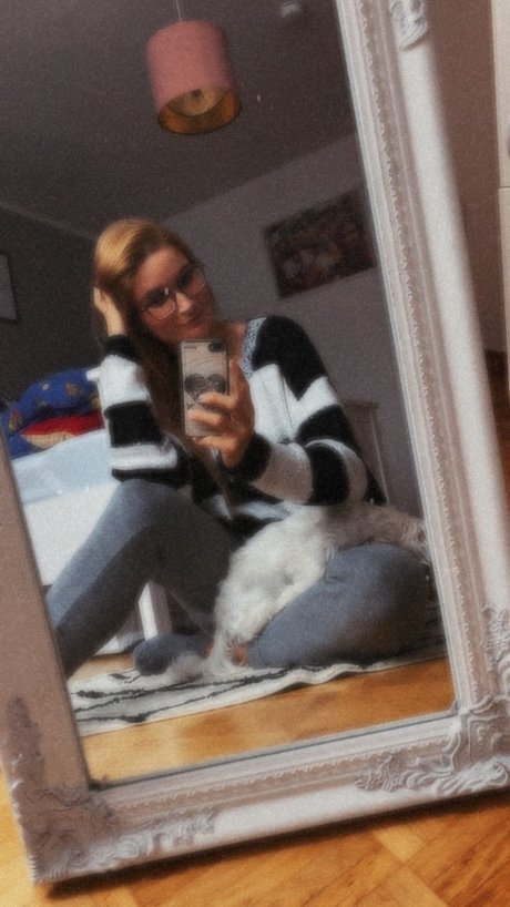 Naakte gelekte OnlyFans-foto van Jesjane