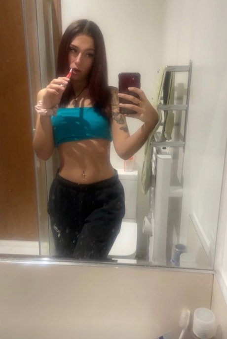 Naakte gelekte OnlyFans-foto van Jessie