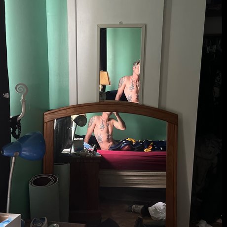 Naakte gelekte OnlyFans-foto van Jason