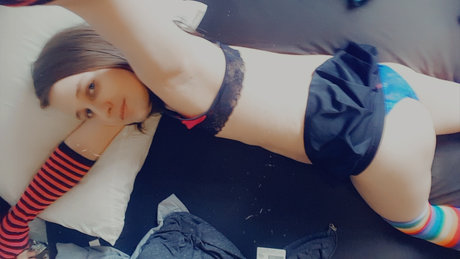 Naakte gelekte OnlyFans-foto van Sam