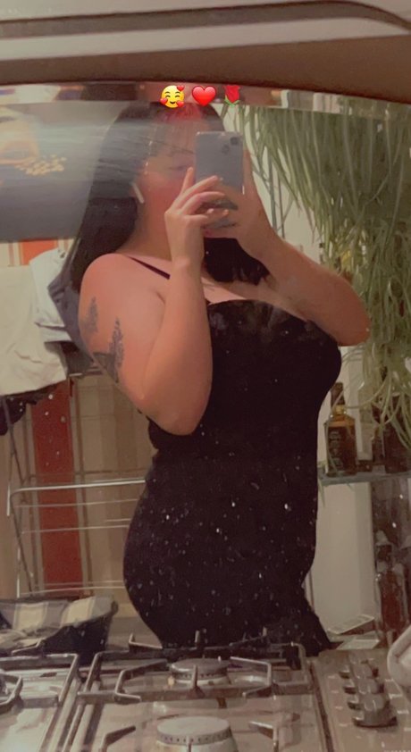 Naakte gelekte OnlyFans-foto van Jazz