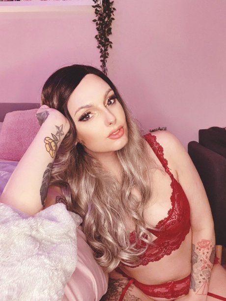 Naakte gelekte OnlyFans-foto van Hannah Danana