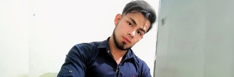 Naakte gelekte OnlyFans-foto van John Gonzlez
