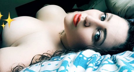 Naakte gelekte OnlyFans-foto van Mistresscathrine