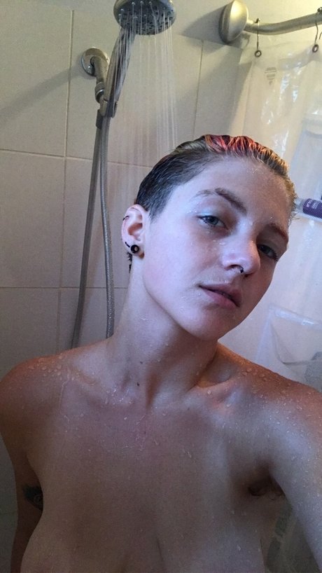 Naakte gelekte OnlyFans-foto van Mister E