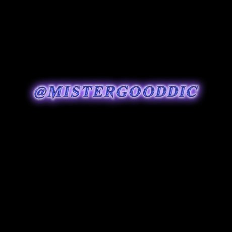 Naakte gelekte OnlyFans-foto van Mrgooddic