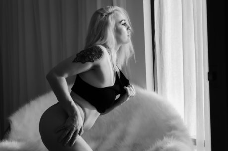 Naakte gelekte OnlyFans-foto van Missy Maye
