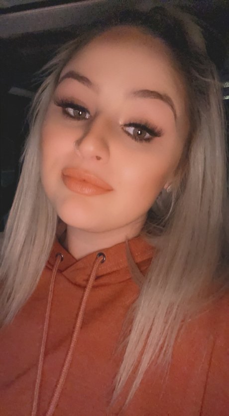 Naakte gelekte OnlyFans-foto van Jessica Franks