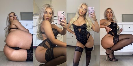 Naakte gelekte OnlyFans-foto van Crystal