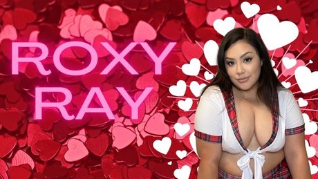 Naakte gelekte OnlyFans-foto van Roxy Ray