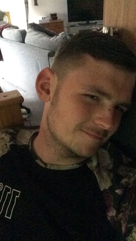 Naakte gelekte OnlyFans-foto van Martin