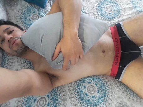 Naakte gelekte OnlyFans-foto van Jaydamok