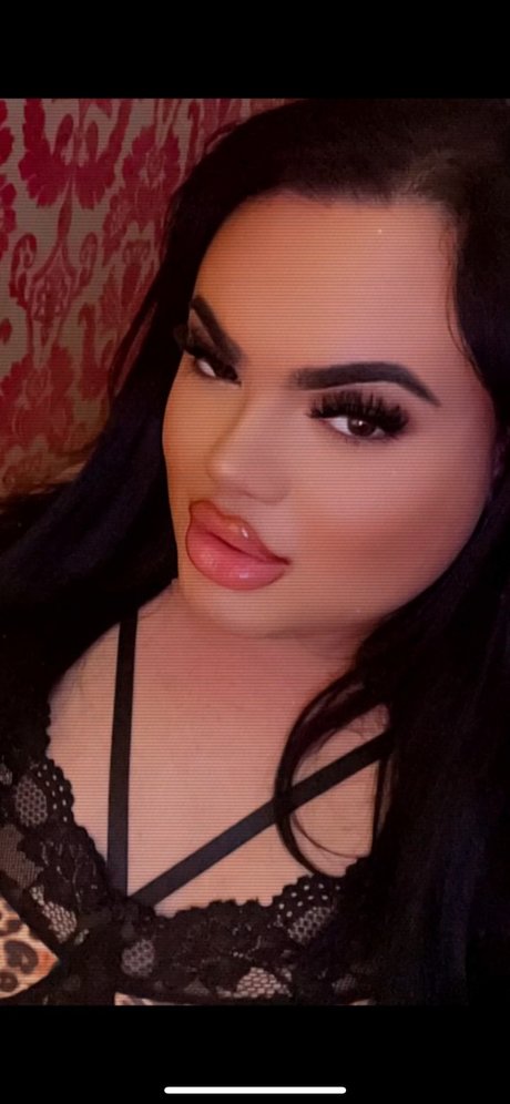 Naakte gelekte OnlyFans-foto van Barbie Monroe 