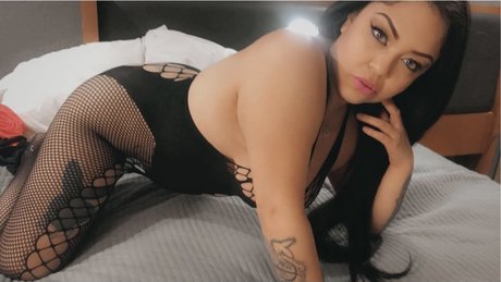 Naakte gelekte OnlyFans-foto van Italia Amor