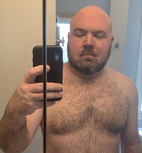 Naakte gelekte OnlyFans-foto van Jb The Jawbreaker Bear