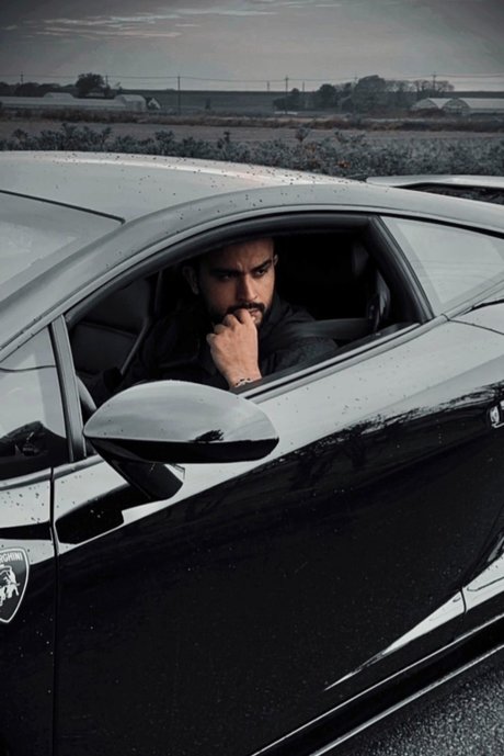Naakte gelekte OnlyFans-foto van Ahsan Khan