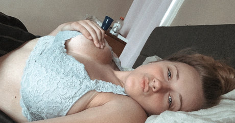 Naakte gelekte OnlyFans-foto van Hunnyy Babyypaid  Top 17 