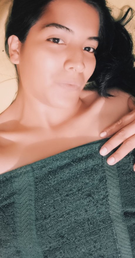 Naakte gelekte OnlyFans-foto van Alexa Moon