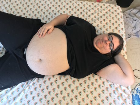 Naakte gelekte OnlyFans-foto van Kara