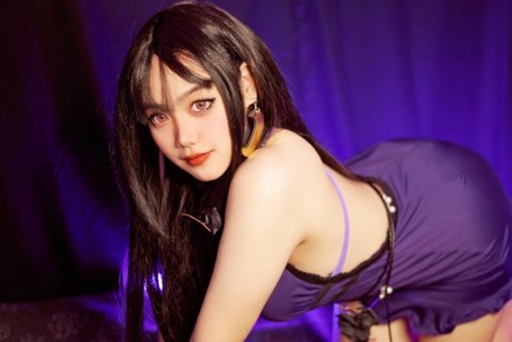 Naakte gelekte OnlyFans-foto van Anna Hitomi