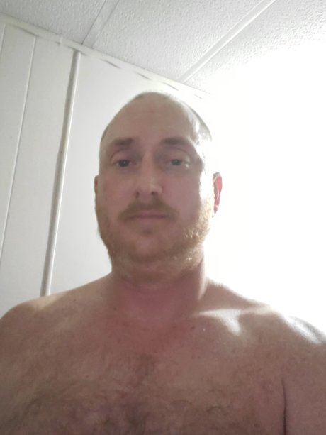 Naakte gelekte OnlyFans-foto van Mark