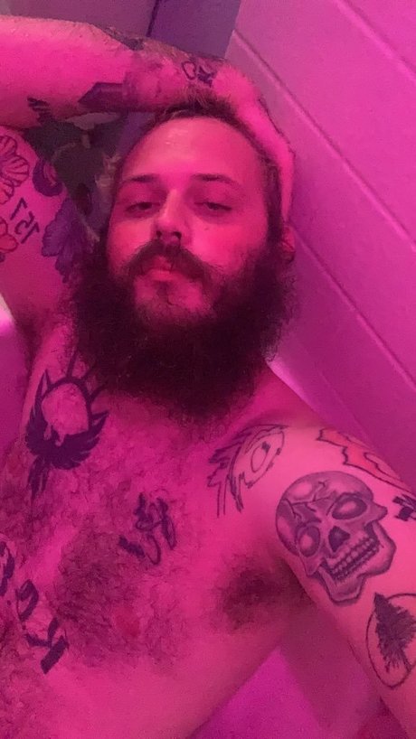 Naakte gelekte OnlyFans-foto van Cash Master M