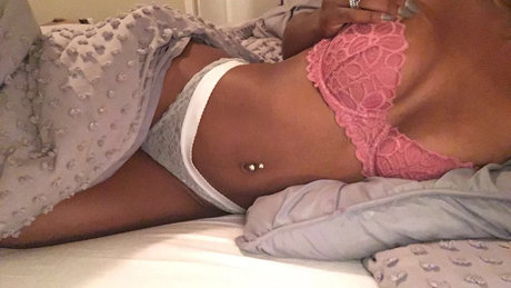 Naakte gelekte OnlyFans-foto van Callie