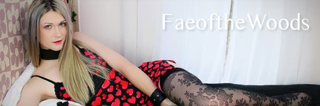 Naakte gelekte OnlyFans-foto van Fae