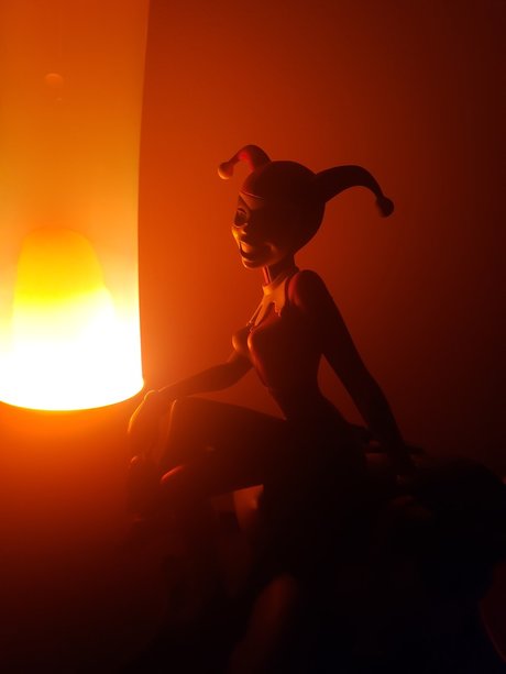 Naakte gelekte OnlyFans-foto van Ezraleealabaster