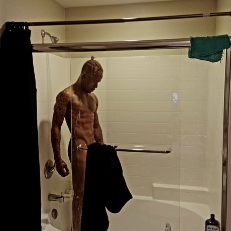 Naakte gelekte OnlyFans-foto van Mrbeamdream