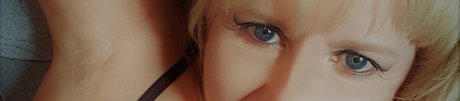 Naakte gelekte OnlyFans-foto van Lorna Blu