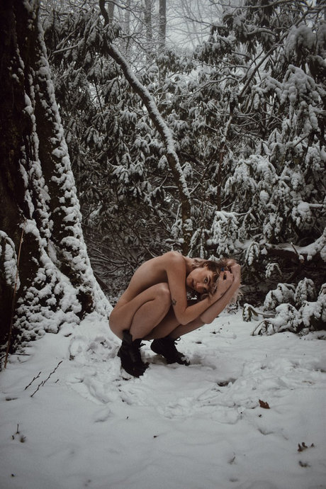 Naakte gelekte OnlyFans-foto van Mo
