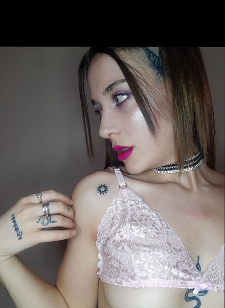 Naakte gelekte OnlyFans-foto van Morgana