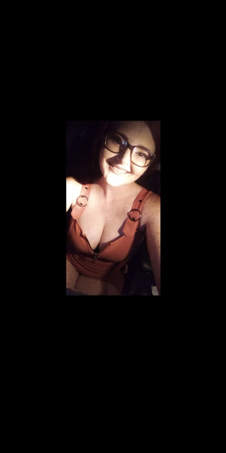 Naakte gelekte OnlyFans-foto van Ginger