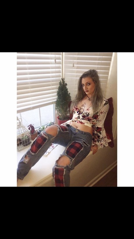 Naakte gelekte OnlyFans-foto van Sunshine