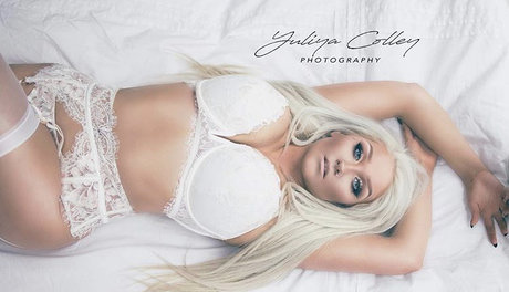 Naakte gelekte OnlyFans-foto van Harley Black