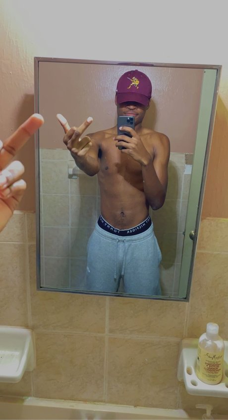 Naakte gelekte OnlyFans-foto van Jay