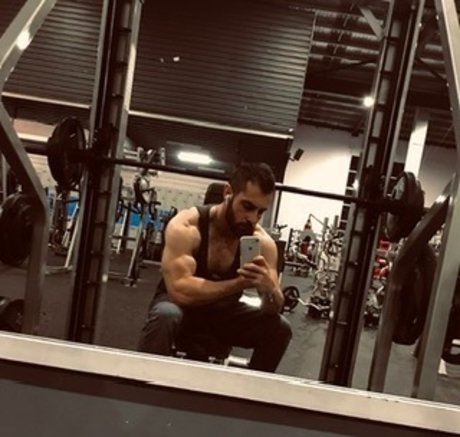 Naakte gelekte OnlyFans-foto van Mrspontaneous