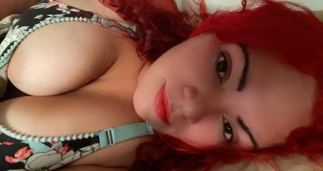 Naakte gelekte OnlyFans-foto van Paula Vega